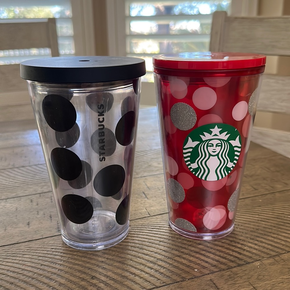 2 Starbucks grande tumblers